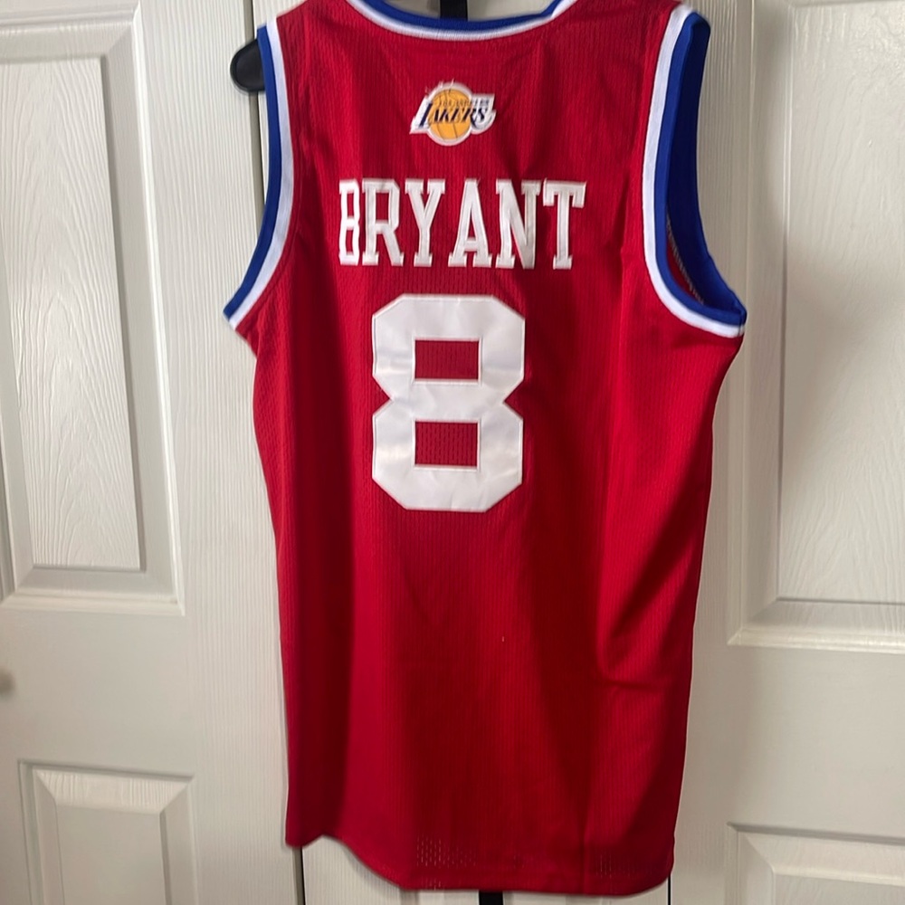 Kobe Bryant All Star Jersey. #8 size Medium (40)